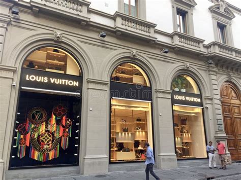 louis vuitton store italy|italy louis vuitton outlet.